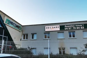 Écran LED extérieur sur bâtisse Cityline